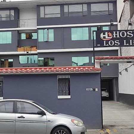 Hostal Los Lirios 로하 외부 사진